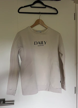 Sweater crème, marca: Daily Aesthetikz, estado: Muy bueno, tamaño: S, 10,00 €, 11,20 € Protección al comprador incluida