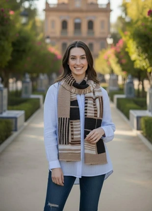 Bufanda plisada geométrica beige & negro · Suave, ligera y elegante, marque: Irene, état: Neuf avec étiquette, 14,95 €, 16,40 € Protection acheteurs incluse