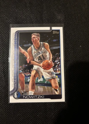 2025-26 Topps #252 Dirk Nowitzki Dallas Mavericks, marque: Topps, état: Comme neuf, 2,00 €, 2,80 € Protection acheteurs incluse
