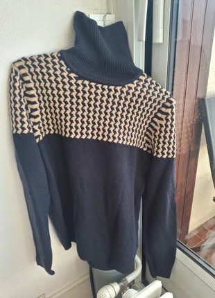 Pull bleu à motif Devred, marque: Devred, état: Neuf sans étiquette, taille: S, 10,00 €, 11,20 € Protection acheteurs incluse