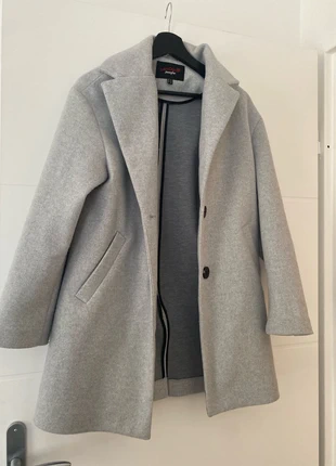 Manteau femme gris, marque: Jennyfer, état: Très bon état, taille: XS / 34 / 6, 5,00 €, 5,95 € Protection acheteurs incluse