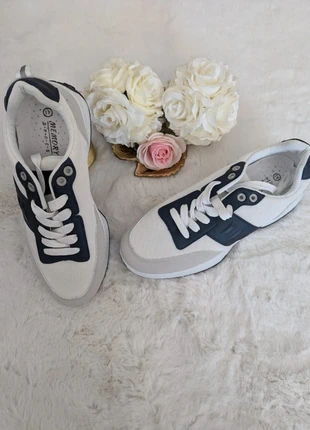 Baskets Tendance - Marque Memory - Pointure 41 - Couleur Bleu Marine et Blanc Cassé, marque: Memory, état: Très bon état, taille: 41, 22,00 €, 23,80 € Protection acheteurs (Pro) incluse