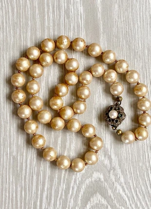 Collier en perles vintage, marque: Vintage Dressing, état: Bon état, 5,00 €, 5,95 € Protection acheteurs incluse