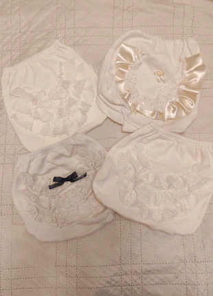 4 copri pannolino neonata, taglia 2, ottimi a partire da 6 mesi in su, brand: nobrand, condizioni: Ottime, taglia: 6-9 mesi / 68 cm, €8.00, €9.10 include la Protezione acquisti