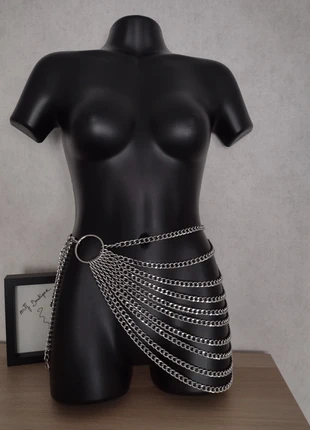 Chaîne de taille ajustable longueur 113 cm - style y2k -style gothique, marque: Boutique indépendante, état: Très bon état, 19,90 €, 21,60 € Protection acheteurs (Pro) incluse