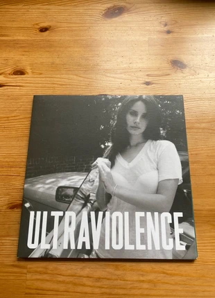 Lana del rey - ultraviolence vinyl, condition: Good, £20.00, £21.70 includes Buyer Protection