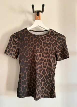 t-shirt léopard vintage y2k 2000s motif animal print, brand: Vintage, condition: Very good, size: S / 36 / 8, €13.90, €15.30 includes Buyer Protection