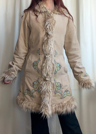 Manteau beige mi-long broderies style Pennylane Afghan coat vintage Faux Fur - Taille XL, marque: Vintage Dressing, état: Bon état, taille: XL / 42 / 14, 48,00 €, 51,10 € Protection acheteurs (Pro) incluse
