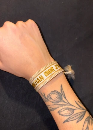 Bracelet Réglable Christian Dior, marque: Christian Dior, état: Très bon état, 13,00 €, 14,35 € Protection acheteurs incluse