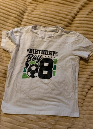 Jongens shirt verjaardag 8 jaar maat 140 birthday boy, merk: onbekende, staat: Heel goed, maat: 10 jaar / 140 cm, € 2,00, € 2,80 inclusief Kopersbescherming