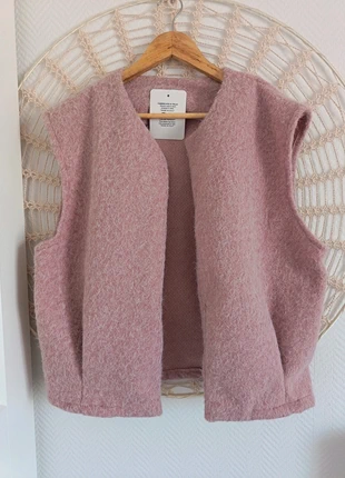 Gilet rose 20% laine, marke: Boutique Parisienne, zustand: Sehr gut, größe: Einheitsgröße, 14,00 €, 15,40 € inklusive Vinted-Käuferschutz