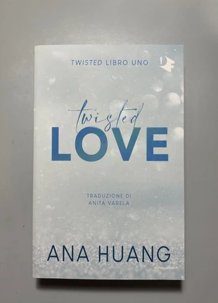 Twisted Love, Ana Huang, estado: Muito bom, €11.00, €12.25 inclui Proteção do Comprador