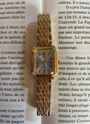 Montre à quartz pour femme blanche et dorée, marque: Quartz, état: Neuf avec étiquette, taille: Taille unique, 10,00 €, 11,20 € Protection acheteurs incluse