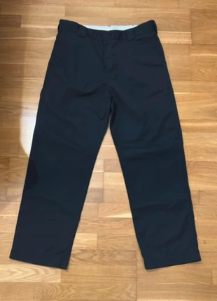 Pantaloni neri chino taglia XL 50-52 come nuovi, marque: Carhartt, état: Très bon état, taille: W40 | FR 50, 29,90 €, 32,10 € Protection acheteurs incluse