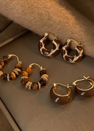 Lot de 3 Boucles d’oreilles “Brown Elegance”, brand: Tendance, condizioni: Nuovo senza cartellino, €15.00, €16.45 include la Protezione acquisti