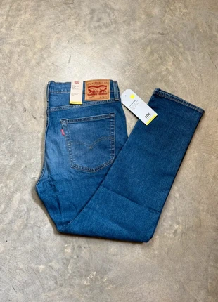 Jean Lévis 512 Taille W34 L31 Neuf, merk: Levi's, staat: Nieuw met prijskaartje, maat: W34 | FR 44, € 44,95, € 47,90 inclusief Kopersbescherming
