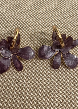 Purple Flower Gold Earrings, merk: Hema, staat: Nieuw zonder prijskaartje, € 14,00, € 15,40 inclusief Kopersbescherming