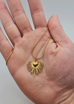 Stainless steel goude hartje ketting, merk: Boutiek, staat: Nieuw zonder prijskaartje, € 5,95, € 6,95 inclusief Kopersbescherming Pro