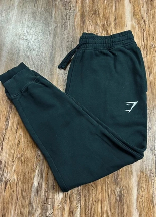 Jogging gymshark noir logo brodé | Taille S, marca: Gymshark, estado: Muito bom, tamanho: S, €25.00, €26.95 inclui Proteção do Comprador