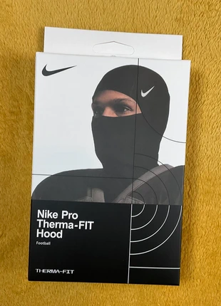 Cagoule Nike Pro Therma-fit noire, état: Neuf sans étiquette, taille: Taille unique, 20,00 €, 21,70 € Protection acheteurs incluse