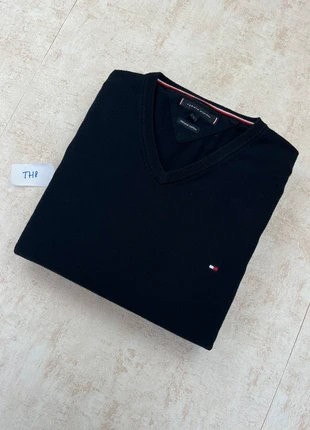 Pull Tommy Hilfiger col V uni - taille L - bleu marine - logo brodé, marca: Tommy Hilfiger, estado: Muy bueno, tamaño: L, 35,00 €, 37,45 € Protección al comprador Pro incluida
