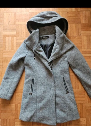 Manteau gris épais cache cache Taille M, marque: Cache Cache, état: Très bon état, taille: M / 38 / 10, 8,00 €, 9,10 € Protection acheteurs incluse