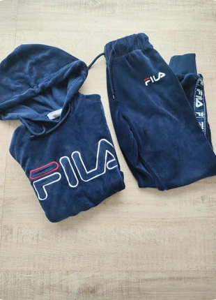 Ensemble de jogging Fila velour bleu 3xs/4, marque: FILA, état: Bon état, taille: 7 ans / 122 cm, 14,00 €, 15,40 € Protection acheteurs (Pro) incluse