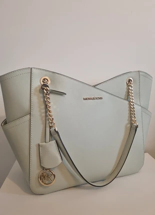 Sac à main Michael Kors vert anis, brand: Michael Kors, condition: New without tags, €80.00, €84.70 includes Buyer Protection