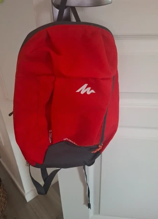 Sac Queshua rouge, brand: Queshua, condition: Very good, €2.00, €2.80 includes Buyer Protection