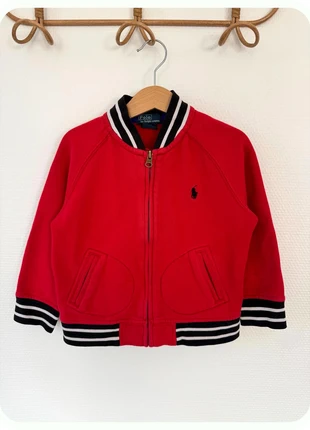 Sweat-shirt zippé rouge Ralph Lauren Taille 4, merk: Ralph Lauren, staat: Heel goed, maat: 4 jaar / 104 cm, € 15,00, € 16,45 inclusief Kopersbescherming