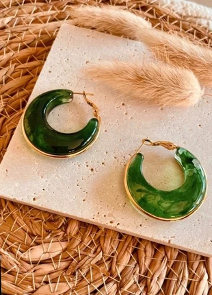 Donkergroene Resin Oorbellen | Goudaccent | Chic & Tijdloos, staat: Nieuw zonder prijskaartje, € 6,95, € 8,00 inclusief Kopersbescherming Pro