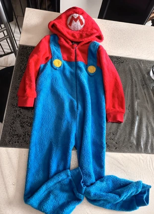 Combinaison surpyjama grenouillère pilou pilou mario, marque: Super Mario, état: Très bon état, taille: 5 ans / 110 cm, 5,00 €, 5,95 € Protection acheteurs incluse