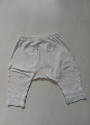 Legging blanc Petit Bateau, marque: Petit Bateau, état: Très bon état, taille: 3-6 mois / 62 cm, 2,00 €, 2,80 € Protection acheteurs incluse