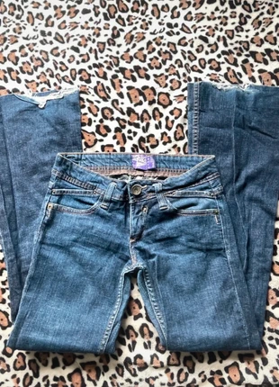 bell-bottom pants low rise vintage, merk: Bershka, staat: Goed, maat: XXS / 32 / 4, € 16,00, € 17,50 inclusief Kopersbescherming