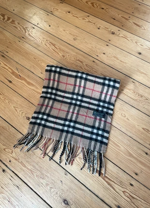 Echarpe Burberry Vintage, marque: Burberry, état: Très bon état, 29,90 €, 32,10 € Protection acheteurs incluse