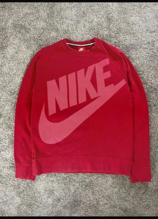 Sweatshirt Nike Red Big Logo Vintage Fit Streetwear Essential, brand: Nike, condizioni: Nuovo senza cartellino, taglia: S, €9.95, €11.15 include la Protezione acquisti