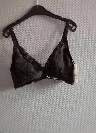 Soutien gorge taille s neuf, marque: Kendra Scott, état: Neuf avec étiquette, taille: S, 3,00 €, 3,85 € Protection acheteurs (Pro) incluse