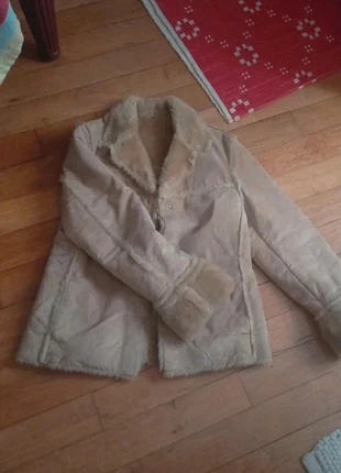 Manteau afghan cuir fausse fourrure beige marron clair, marque: Vintage, état: Très bon état, taille: M / 38 / 10, 15,00 €, 16,45 € Protection acheteurs incluse