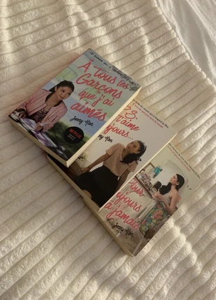 Trilogie à tous les garçons que j’ai aimé, état: Très bon état, 10,00 €, 11,20 € Protection acheteurs incluse