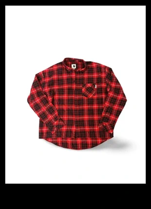 Chemise à carreaux rouge et noir Carhartt style bûcheron – Taille S, marke: Carhartt, zustand: Sehr gut, größe: S, 20,00 €, 21,70 € beinhaltet Vinted-Käuferschutz Pro
