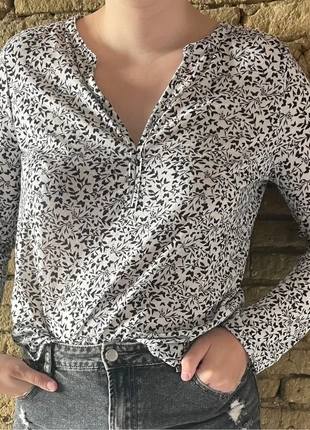 Blouse manches longues imprimé La Halle – Taille M/L, marke: La Halle, zustand: Sehr gut, größe: M / 38 / 10, 5,00 €, 5,95 € inklusive Vinted-Käuferschutz