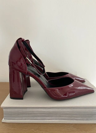 Chaussures rouge bordeaux vernis 39 babies mary jane à talons, marke: Mary Jane, zustand: Neu, mit Etikett, größe: 39, 29,00 €, 31,15 € beinhaltet Vinted-Käuferschutz Pro