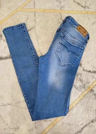 Jean Diesel Kid - Skinny-Low Waist - 16 ans (164 cm), brand: Diesel, condizioni: Buone, taglia: 16 anni / 176 cm, €10.00, €11.20 include la Protezione acquisti Pro