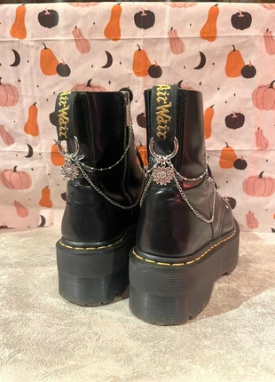 Chaînes tournesols pour Dr Martens, marca: Dr. Martens, estado: Muito bom, €19.00, €20.65 inclui Proteção do Comprador Pro