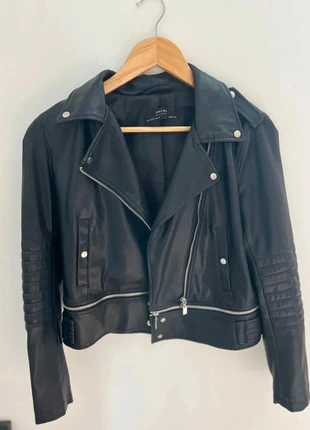 Perfecto Zara, brand: Zara, condition: Good, size: M / 38 / 10, €9.99, €11.19 includes Buyer Protection