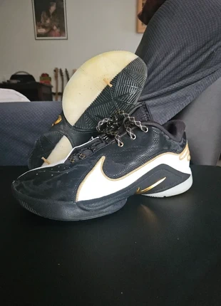 Nike LeBron 22, brand: Nike, condition: Very good, size: 43, €59.90, €63.60 includes Buyer Protection