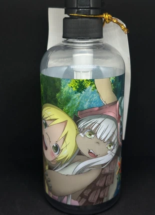 Flacon vide à savon MadeInAbyss, merk: made in abyss, staat: Heel goed, € 7,50, € 8,58 inclusief Kopersbescherming