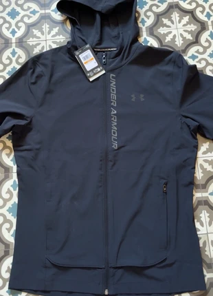 Veste Under Armour ua outrun the storm, brand: Under Armour, condizioni: Nuovo con cartellino, taglia: S, €60.00, €63.70 include la Protezione acquisti