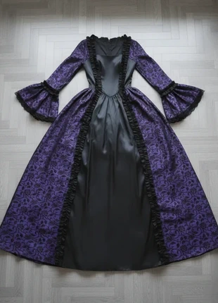 Robe Gothique Victorienne Élégante à Col Volanté – Motif Floral Noir et pour Halloween & Cosplay, marque: Vintage Dressing, état: Très bon état, taille: S / 36 / 8, 39,99 €, 42,69 € Protection acheteurs incluse