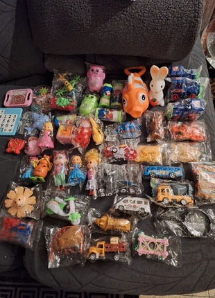 verschillend speelgoed, marque: diverse, état: Très bon état, taille: 3 ans / 98 cm, 1,00 €, 1,75 € Protection acheteurs incluse